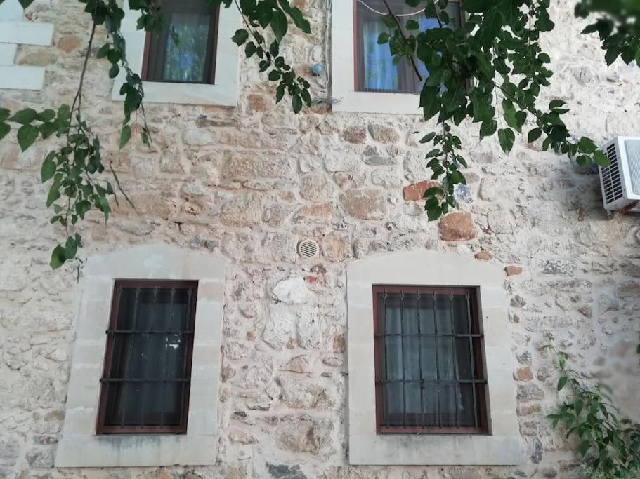 Villa Sofita With Tzakouzi Maroulas Exterior photo